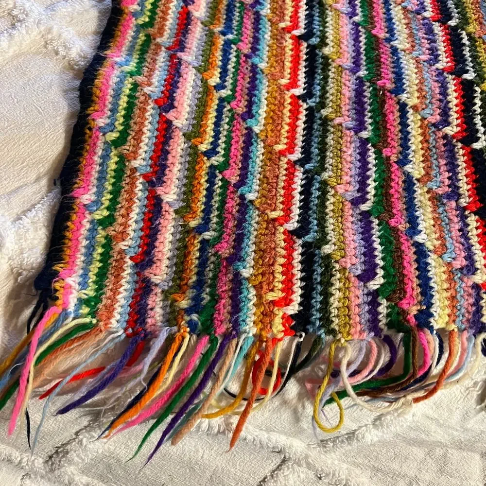 Vtg Beautiful Rainbow Weave Crochet Pattern‎ W Fringe Throw Blanket Afghan 90's